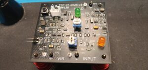 PCB GX-TXT-v3 del ProvaTelecomando IR assemblato e pronto per la caratterizzazione